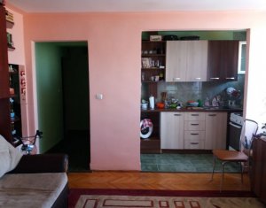 Apartament de vanzare, bucatarie + living si un dormitor, baie, Gheorgheni