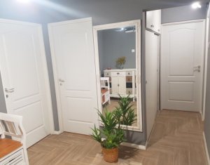 Appartement 3 chambres à vendre dans Cluj-napoca, zone Manastur