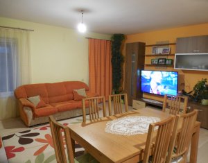 Vanzare apartament 3 camere, 2 bai, situat in Floresti, zona Stejarului