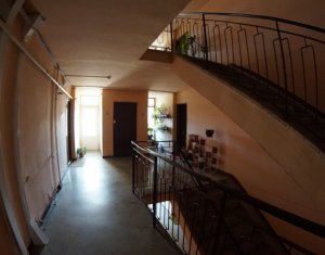 Apartament cu 4 camere, 100mp, zona Piata Cipariu