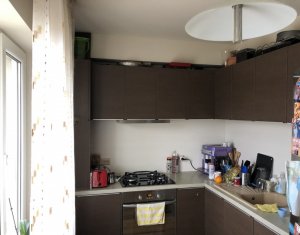 Vanzare apartament 2 camere, cu garaj, Floresti, zona Stejarului