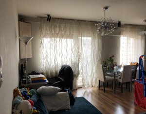 Vanzare apartament 2 camere, cu garaj, Floresti, zona Stejarului