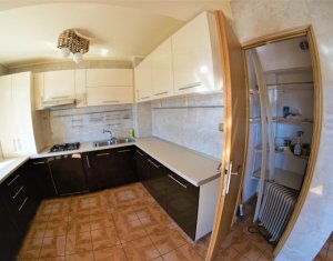 Appartement 4 chambres à vendre dans Cluj-napoca