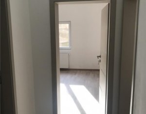 Apartament de vanzare 3 camere, ultrafinisat, zona Alverna