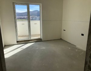 Appartement 3 chambres à vendre dans Floresti