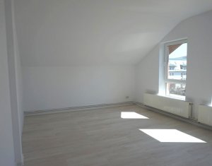 Vanzare apartament renovat, 4 camere, zona Plopilor, Floresti