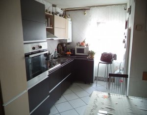 Apartament 3 camere de vanzare, Gheorgheni, zona Iugoslaviei