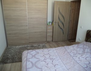 Vindem apartament 2 camere, la cheie, strada Stejarului, Floresti