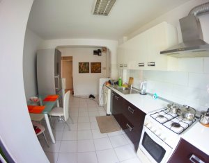 Apartament 4 camere, decomandat, 77,25 mp, in Manastur, zona Kaufland