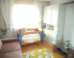 Apartament cu 4 camere de vanzare, Slatina, Marasti