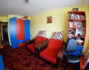 Appartement 3 chambres à vendre dans Cluj-napoca, zone Baciu