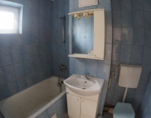 Vanzare apartament cu 3 camere spatios in Manastur zona buna