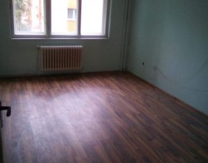 Appartement 3 chambres à vendre dans Cluj-napoca, zone Manastur