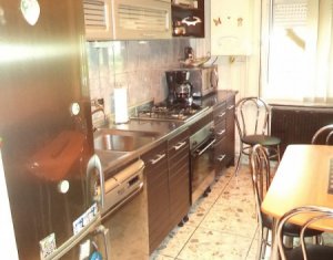 Appartement 3 chambres à vendre dans Cluj-napoca, zone Marasti