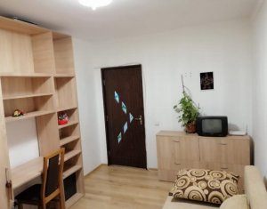 Apartament cu 3 camere, Plopilor, bloc nou