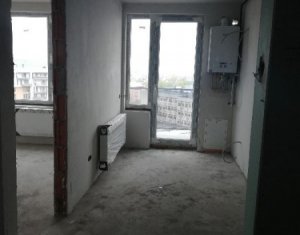 Apartament 2 camere, semidecomandat, zona semicentrala, Piata 1 Mai