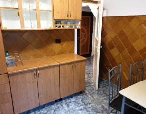 Apartament 2 camere, 52 mp, decomandat, stare buna, zona excelenta, Manastur