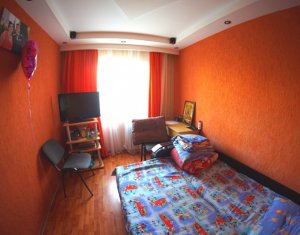 Apartment 4 rooms for sale in Cluj-napoca, zone Manastur