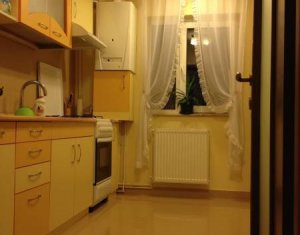 Apartament de vanzare 3 camere decomandat, 65 mp, Marasti, etaj 2, garaj