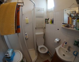 Vand apartament la casa, Gheorgheni, zona strazii Veliciu, 10 minute de centru