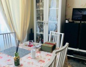 Vand apartament de 3 camere, etaj intermediar, parcare subterana, zona Borhanci