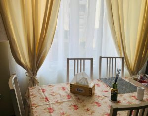 Vand apartament de 3 camere, etaj intermediar, parcare subterana, zona Borhanci