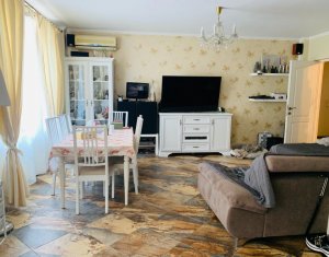 Vand apartament de 3 camere, etaj intermediar, parcare subterana, zona Borhanci