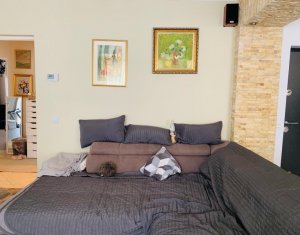 Vand apartament de 3 camere, etaj intermediar, parcare subterana, zona Borhanci