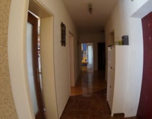 Apartament 3 camere, decomandat, imobil nou, zona Campului