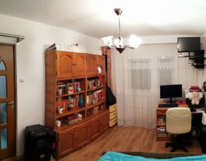 Apartament 3 camere, etaj intermediar, Floresti