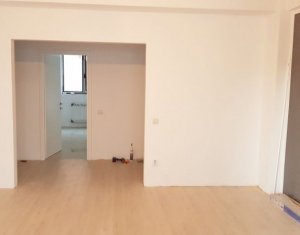 Vanzare apartament 3 camere decomandate, 82 mp, finisat complet, zona Buna Ziua