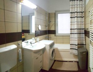 Vanzare apartament 2 camere, decomandat, situat in Floresti, zona Terra