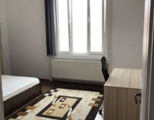 Apartament 3 camere, 80 mp, pivnita 10 mp, ultracentral