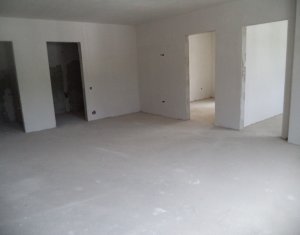 Appartement 3 chambres à vendre dans Floresti