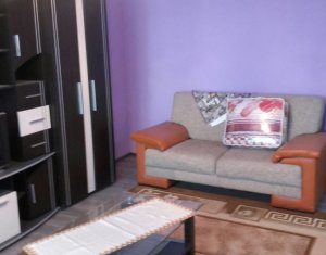 Apartament 3 camere, 70 mp, decomandat, garaj, zona strazii Tasnad