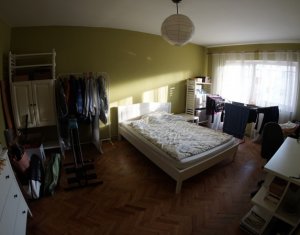 Vanzare apartament cu 3 camere in Gheorgheni, zona Interservisan