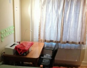 Appartement 3 chambres à vendre dans Cluj-napoca, zone Manastur