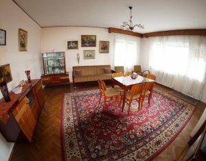 Vanzare apartament 4 camere, confort lux, semicentral, zona Napoca