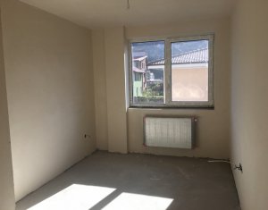 Vanzare apartament 2 camere, cu garaj, situat in Floresti, zona Tautiului