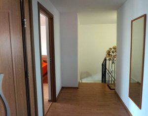 Vanzare penthouse pe doua nivele cu scara interioara, zona Muzeul Apei