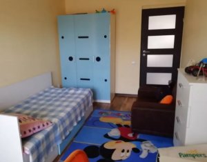 Vanzare apartament 4 camere, situat in Floresti, zona Tautiului