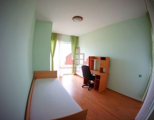 Appartement 5 chambres à vendre dans Cluj-napoca, zone Zorilor