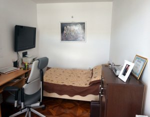 Vanzare apartament cu o camera, strada Cetatii, Floresti