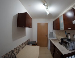 Apartament o camera decomandat 38mp, strada Calea Turzii cu garaj subteran