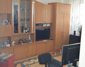 Apartament 2 camere, decomandat, zona Calea Floresti