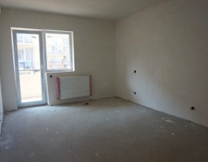 Vanzare apartament cu 2 camere, suprafata generoasa, semifinisat, Floresti