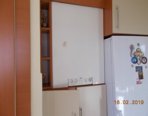 Vanzare apartament de 4 camere in Buna Ziua