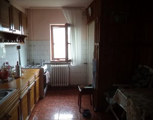 Apartament cu 3 camere, Mogosoaia, Manastur