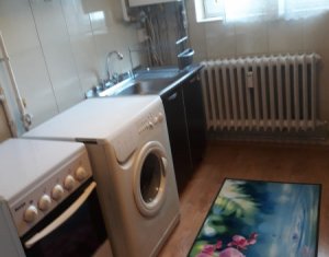 Apartament 2 camere decomandate, 50 mp, balcon, etaj 3/4, zona Iulius Mall