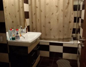 Appartement 3 chambres à vendre dans Cluj-napoca, zone Baciu